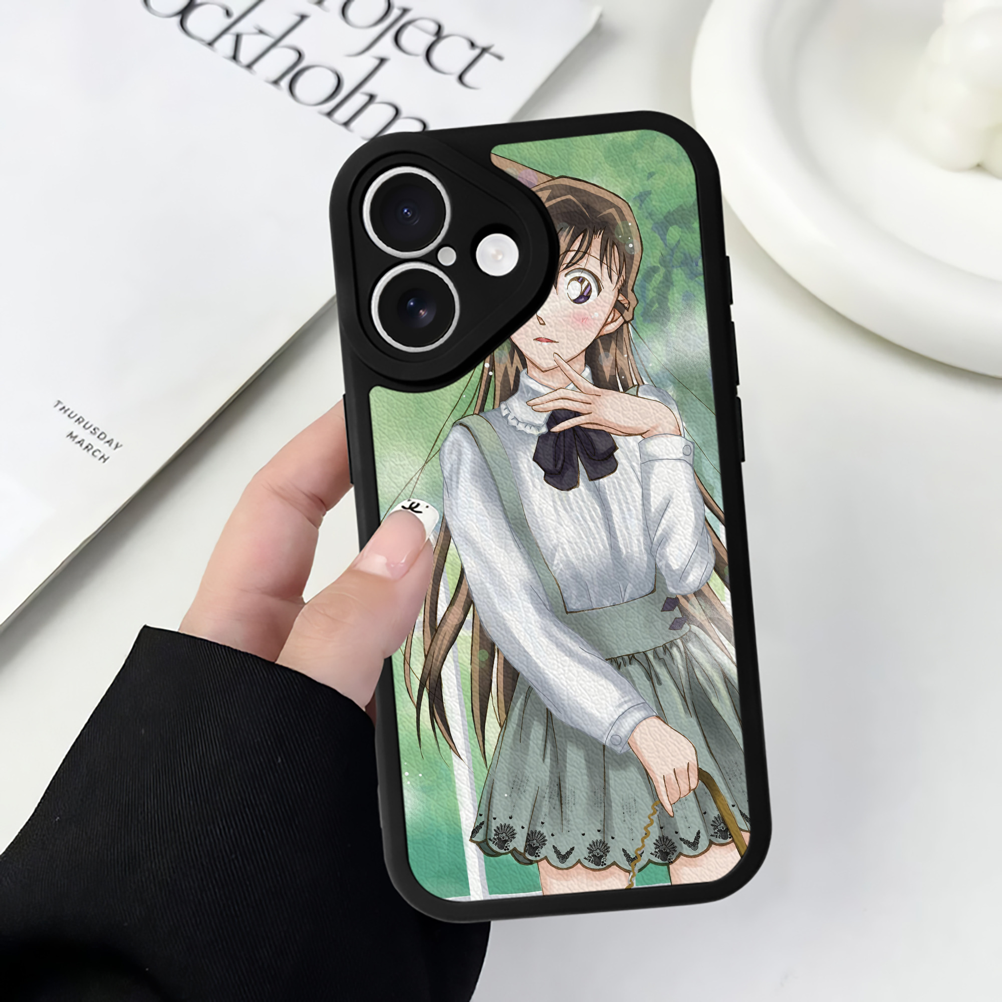 （画像用） 名探偵コナン Detective Conan 【iPhone 16シリーズ対応】シリコンスマホケース（レザー調） 材質：シリコン